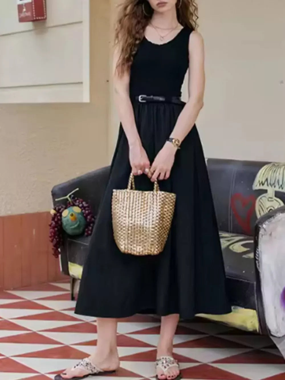 Round Neck Sleeveless Midi Dress for Women – Flattering, Versatile, and Comfortable for All Occasions