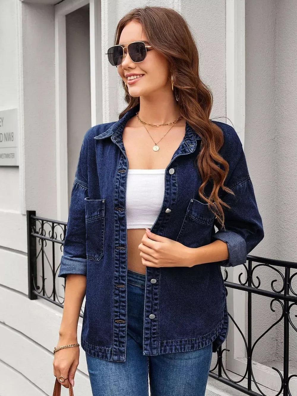 Vintage Wash Button-Down Denim Jacket for Women – Classic Style, Relaxed Fit, Versatile Outerwear