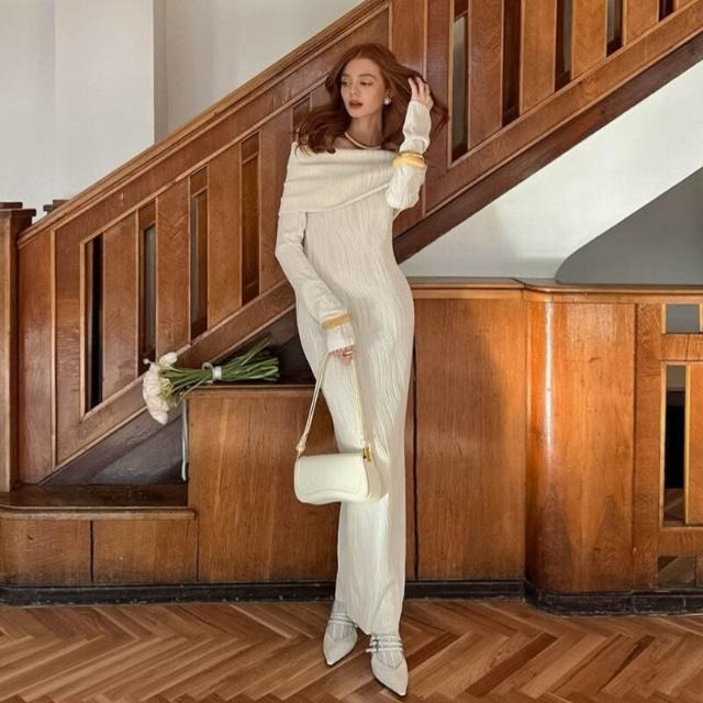 Off-Shoulder Textured Knit Maxi Dress for Women – Elegant, Comfortable, and Stylish for Any Occasion